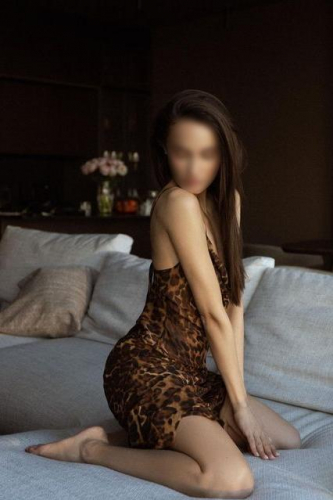 Индивидуалка СПб Вика  +7(981)136-33-84